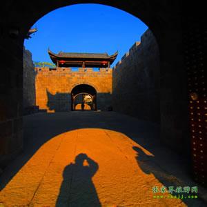 單獨(dú)成團(tuán)M線：張家界袁家界、乾州城四天三晚獨(dú)立成團(tuán)游
